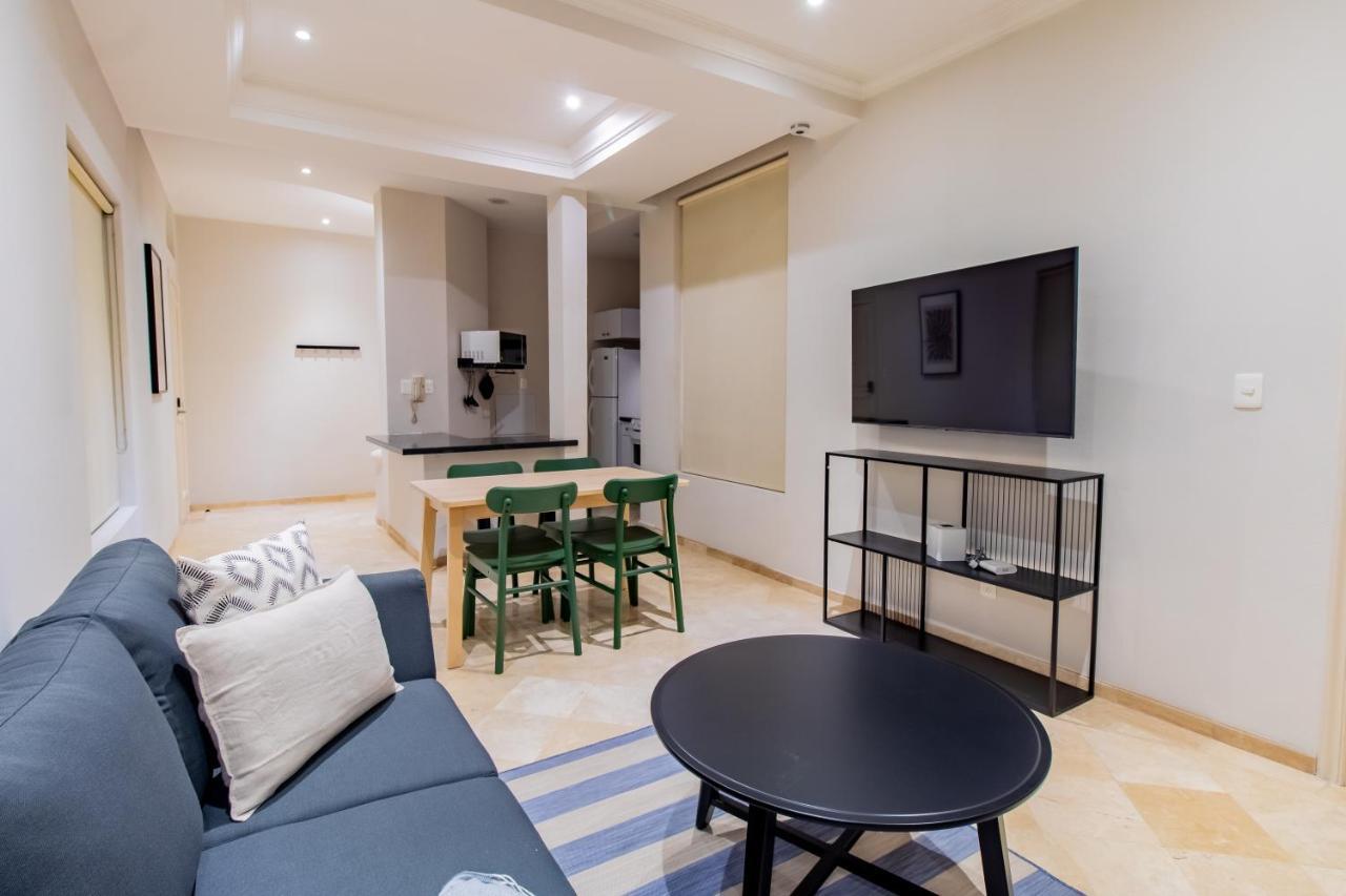Capitalia - - Juan Racine Appartement *